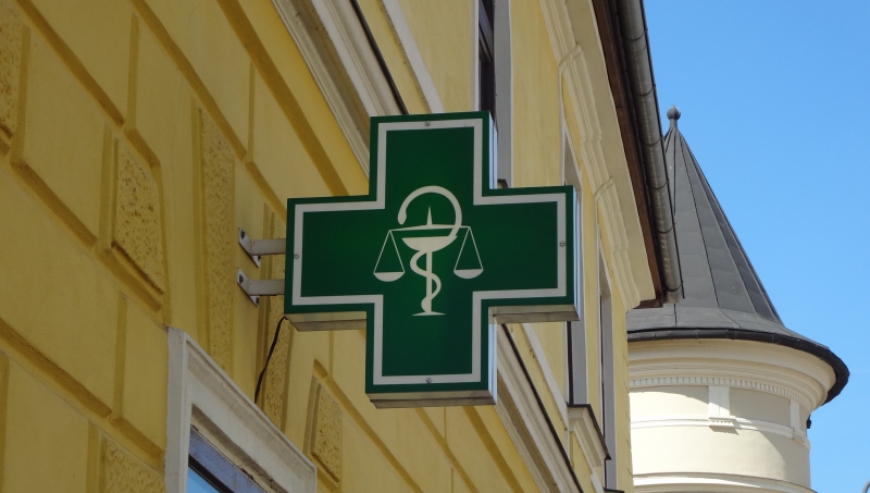 pharmacie-LA ROQUE ESCLAPON-min_logo-pharmacy-3215049